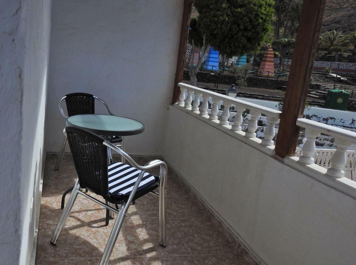 La Palmera1 Casa Al Primer Piso Con 2 Dormitorios - Two Bedroom House On The First Floor --- La Palmera 2 Casa En Planta Baja Con 1 Dormitorio, One Bedroom House On The Ground Floor Agaete  Buitenkant foto